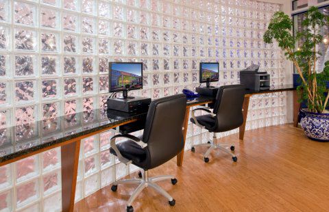 Holiday Inn Express St. Louis Central West End By Ihg Einrichtungen foto